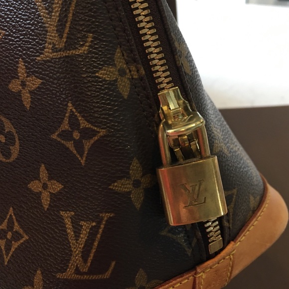 Authentic Louis Vuitton Alma MM - Picture 4 of 8